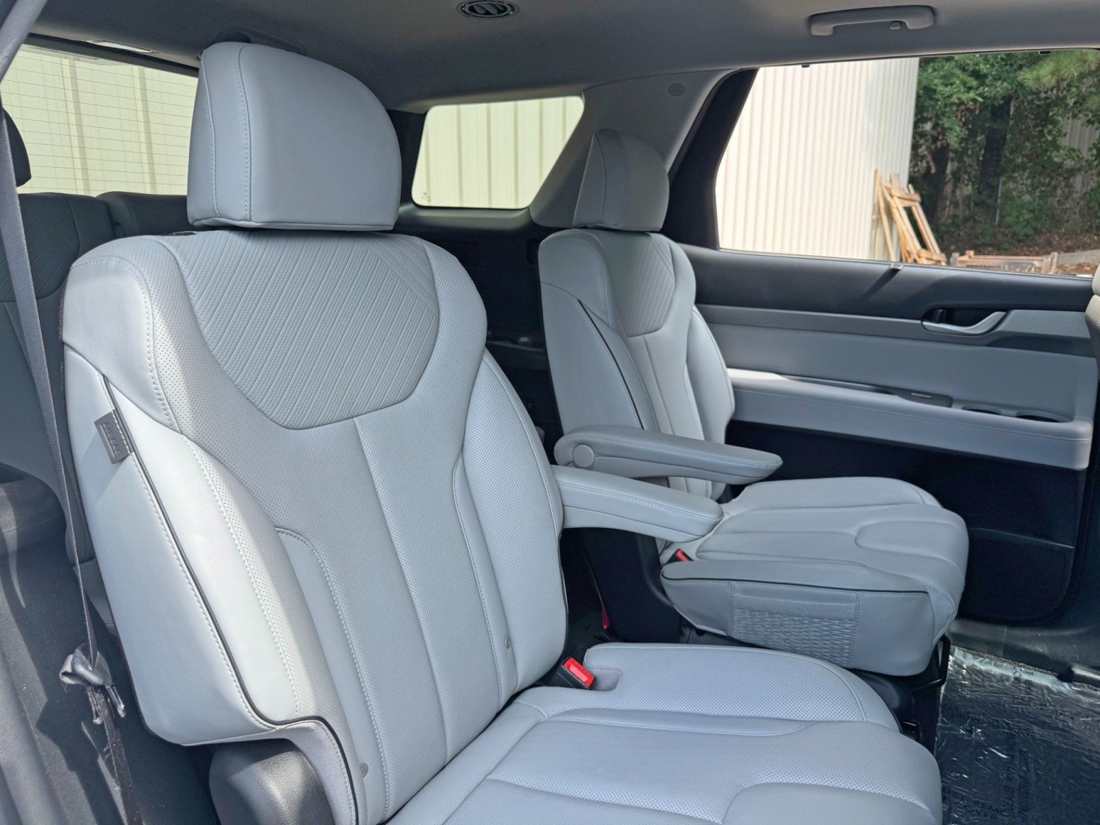 Used 2025 Hyundai Palisade SEL FWD image 35