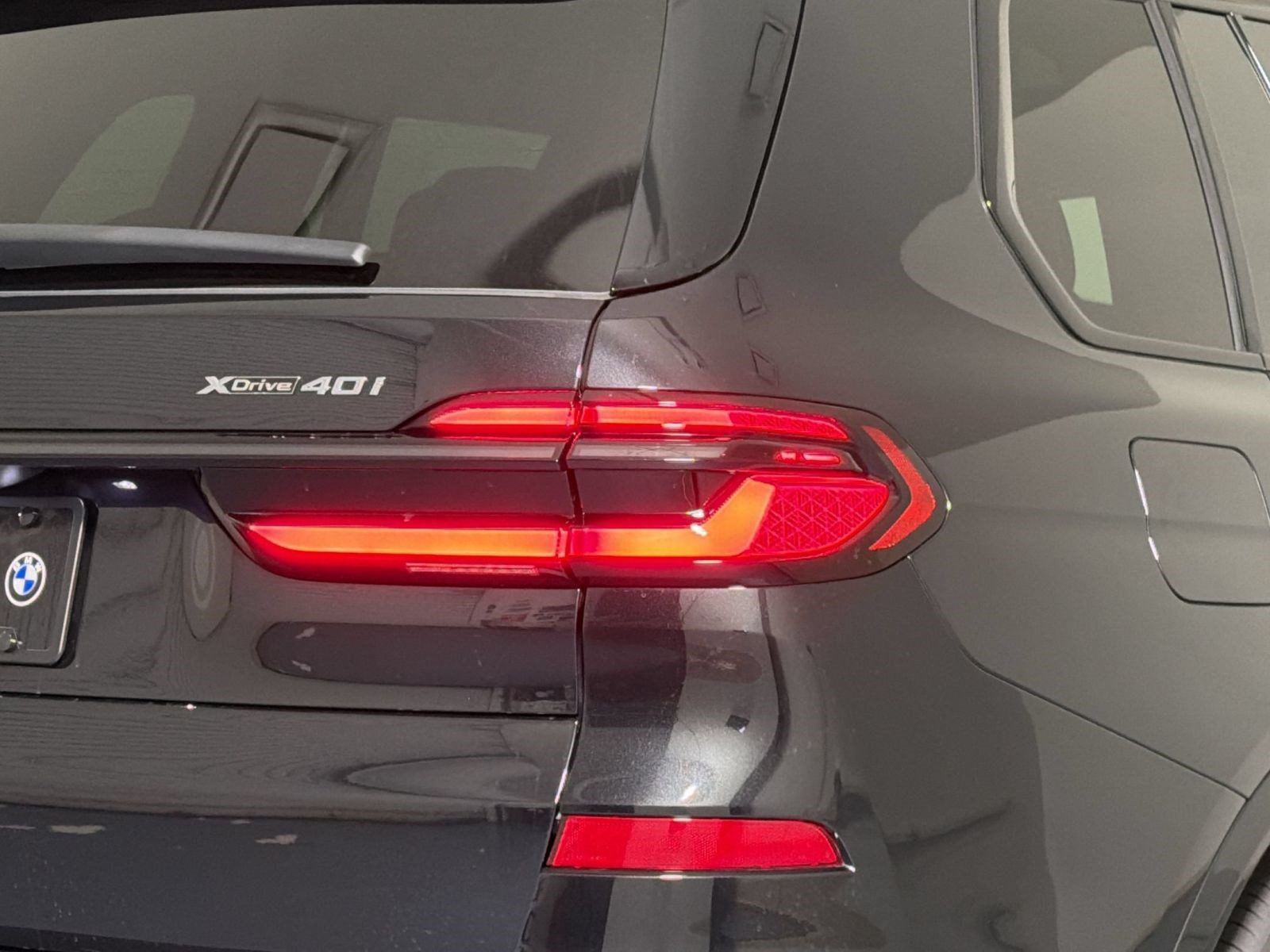 New 2027 BMW X7 xDrive40i w/ Executive Package AWD/4WD image 24