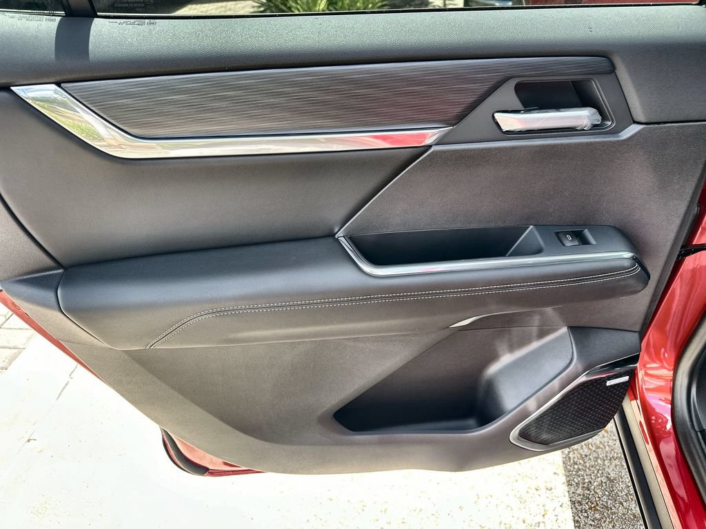 New 2026 GMC Acadia Elevation w/ Elevation Premium Package FWD image 15