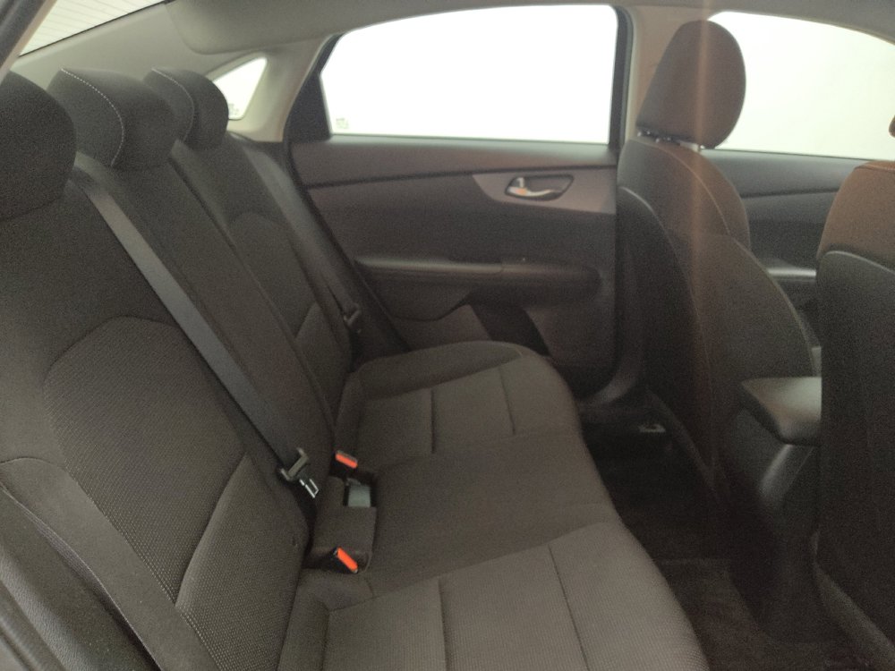 Used 2021 Kia Forte LXS FWD image 19