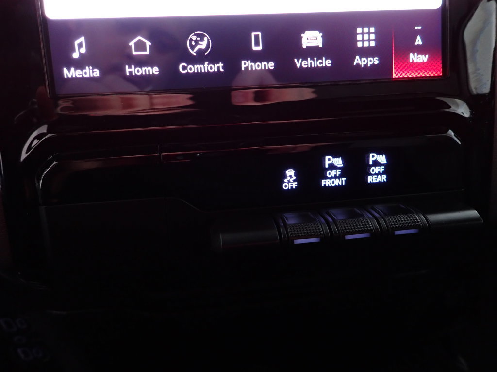 Used 2025 RAM 1500 Big Horn AWD/4WD image 7