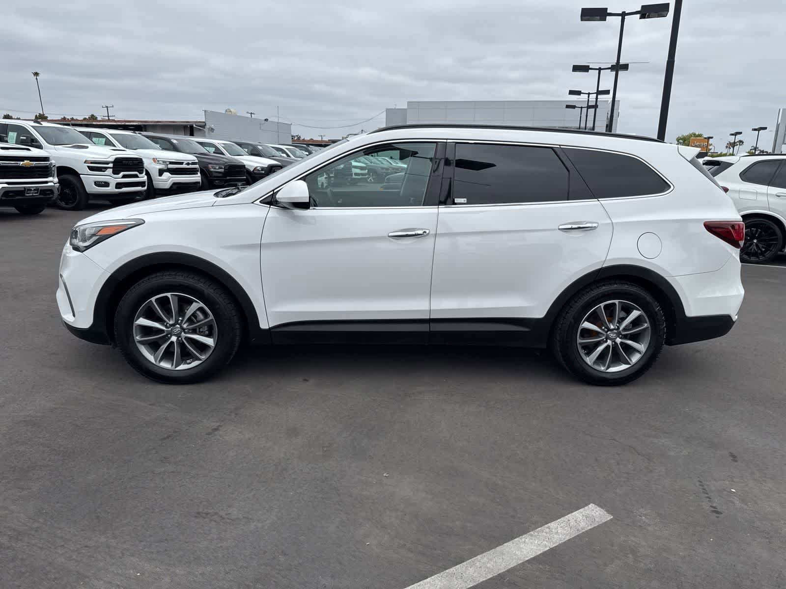 Used 2018 Hyundai Santa Fe SE FWD image 22