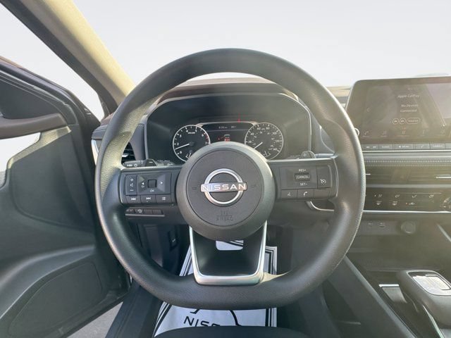 Certified 2023 Nissan Rogue S FWD image 17