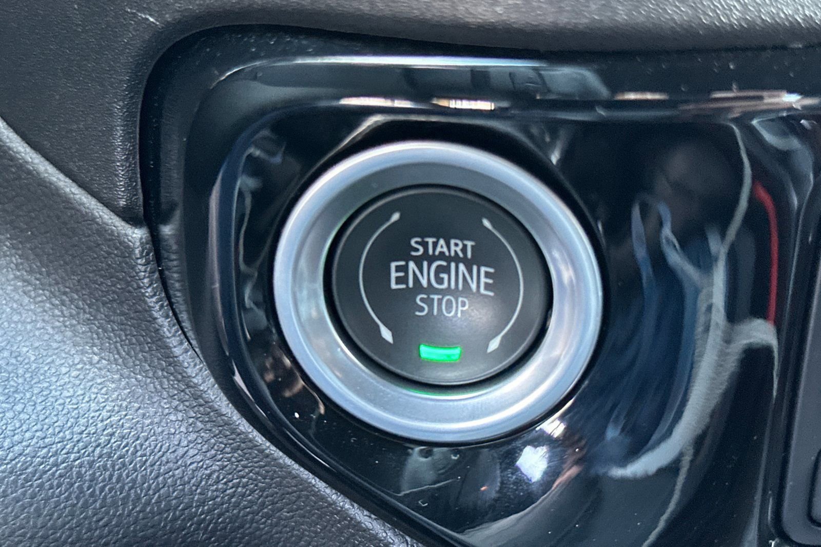 Certified 2025 Chevrolet Silverado 1500 High Country w/ Midnight Edition image 23