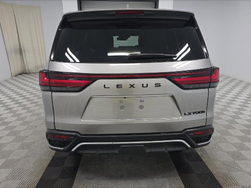 Used 2025 Lexus LX 700h F Sport image 6