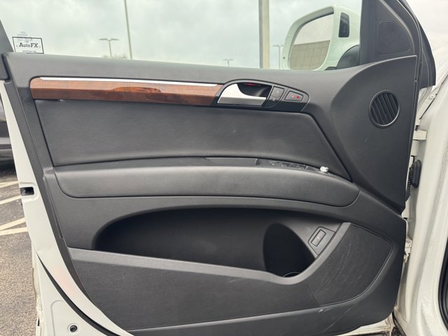 Used 2015 Audi Q7 3.0T Premium w/ Technology Package image 9