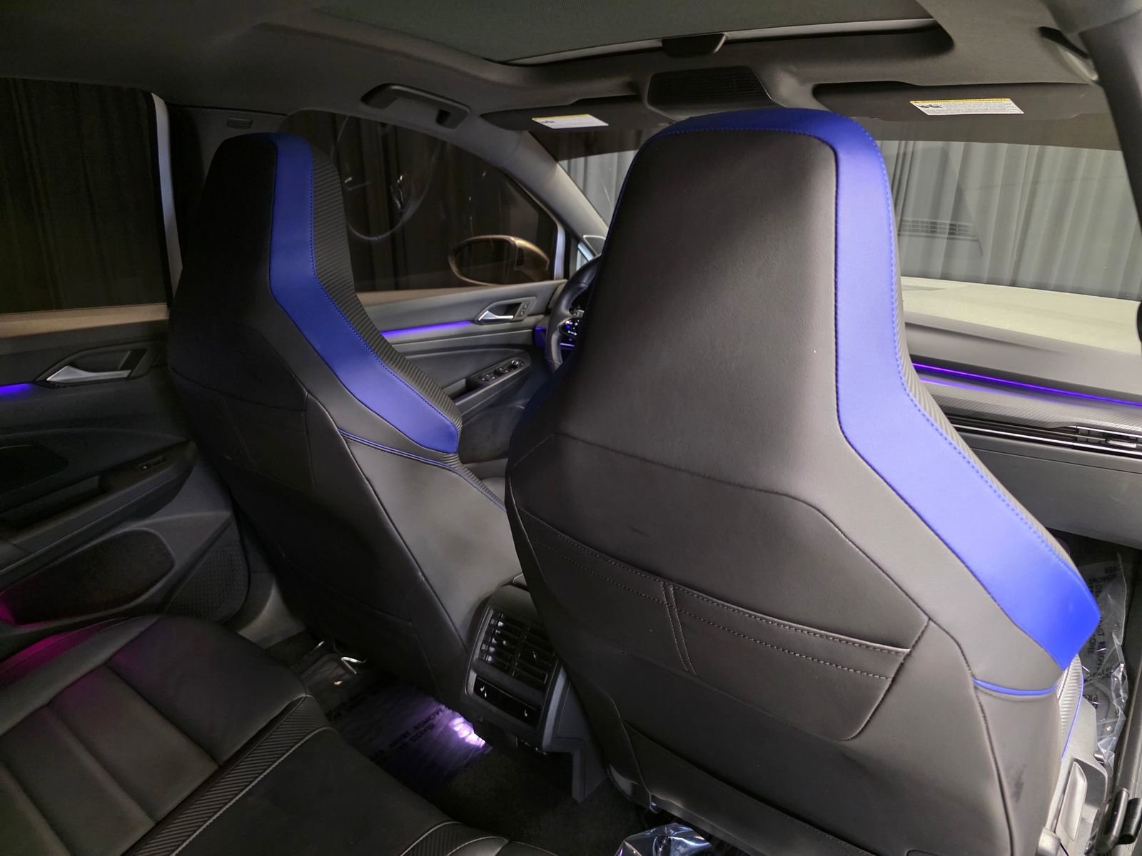 Used 2022 Volkswagen Golf R image 36