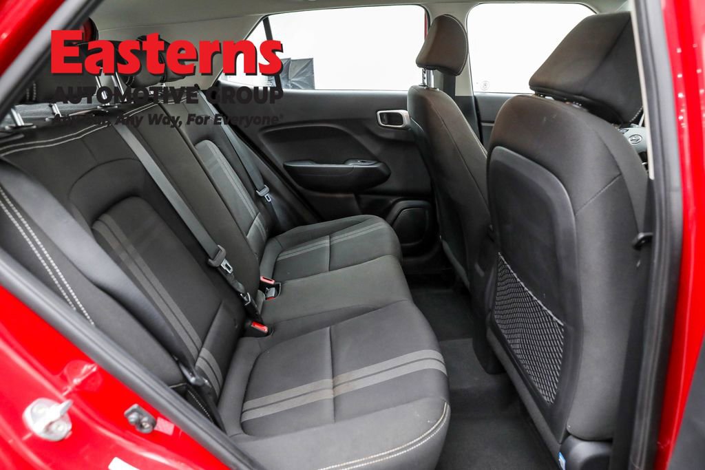 Used 2022 Hyundai Venue SEL image 40