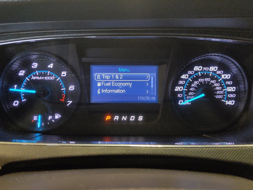 Used 2014 Ford Taurus SE image 23