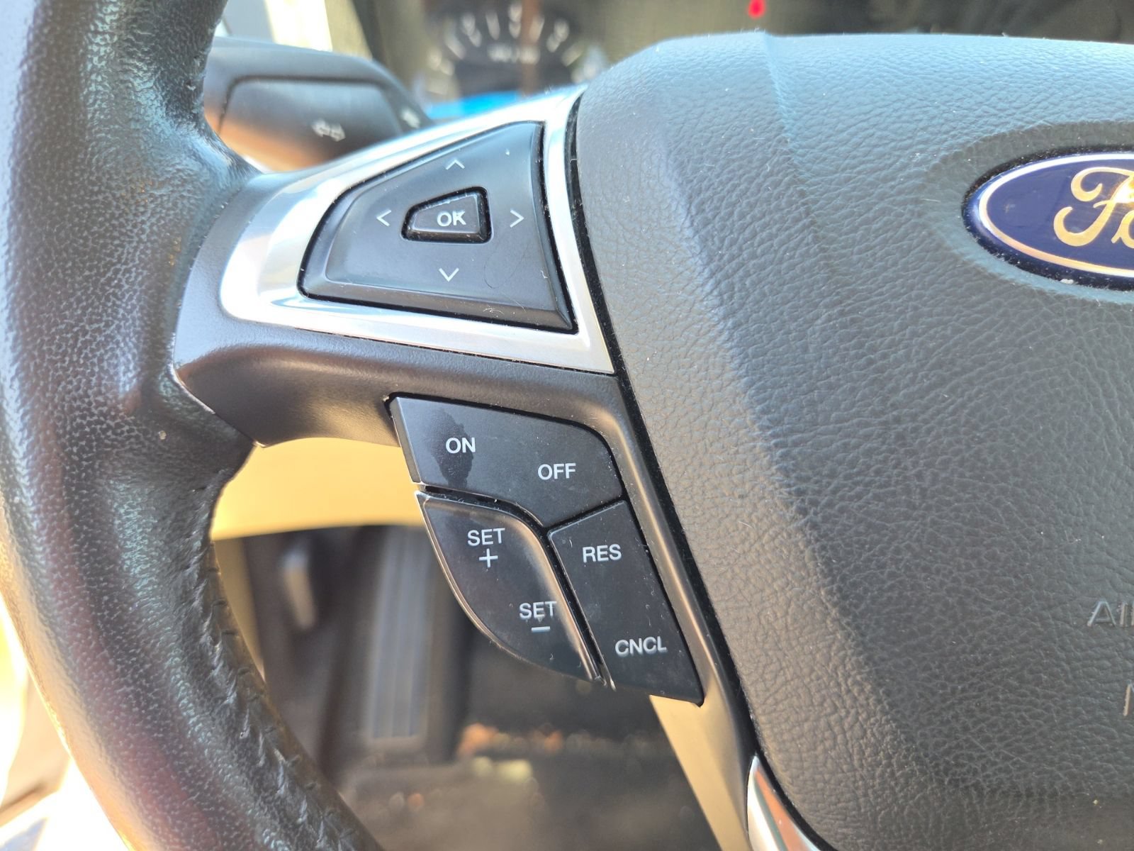 Used 2013 Ford Fusion SE FWD image 17