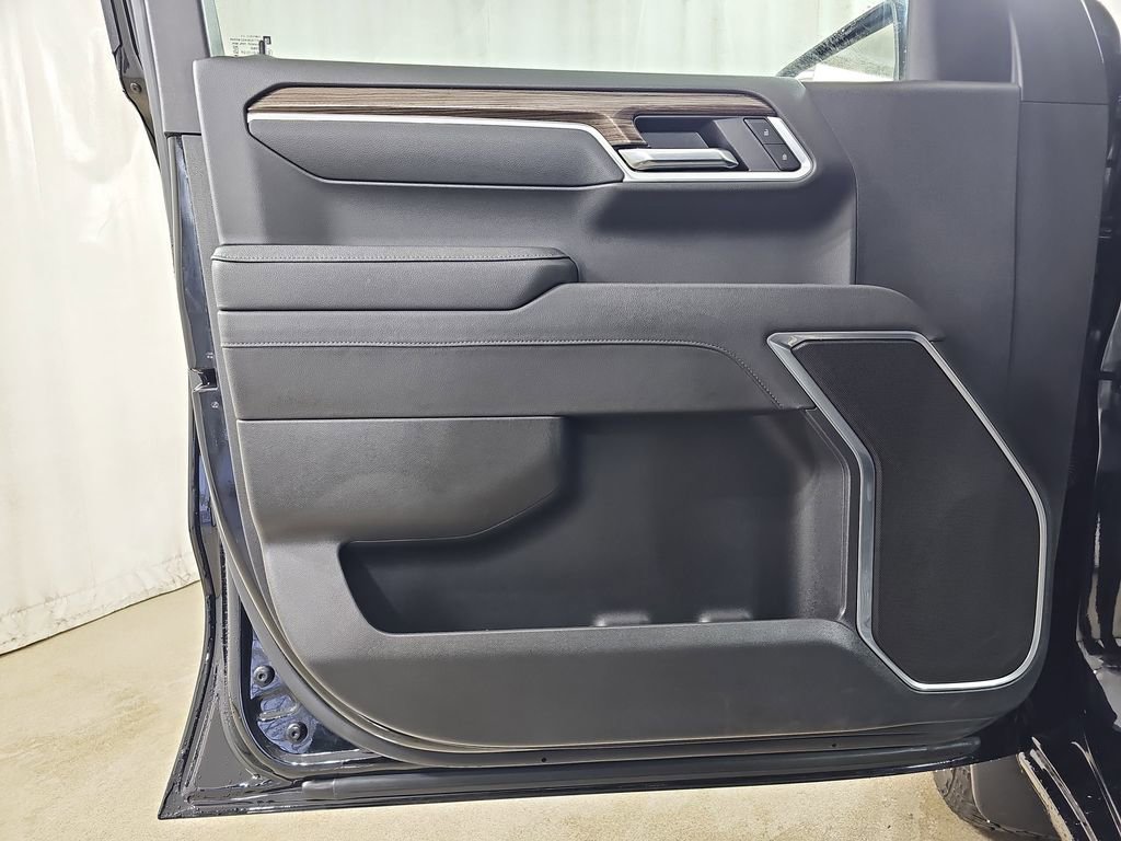 Certified 2025 Chevrolet Silverado 1500 LT image 33