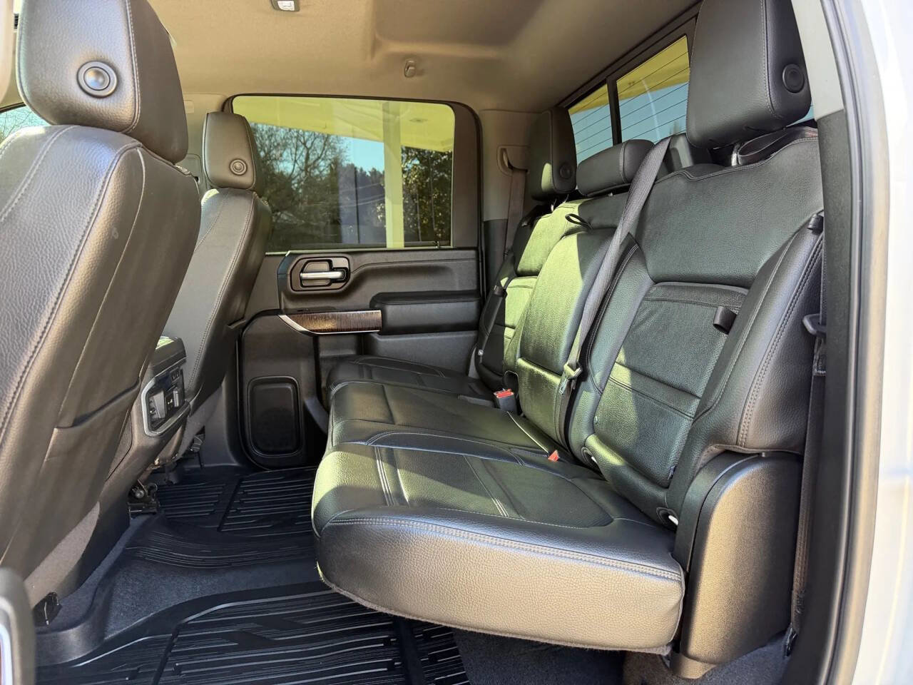 Used 2020 GMC Sierra 2500 Denali w/ Denali Ultimate Package image 18