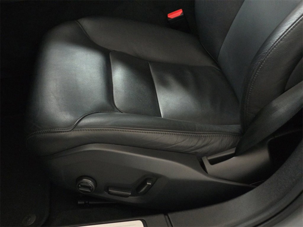 Used 2024 Volvo S60 B5 Core image 30