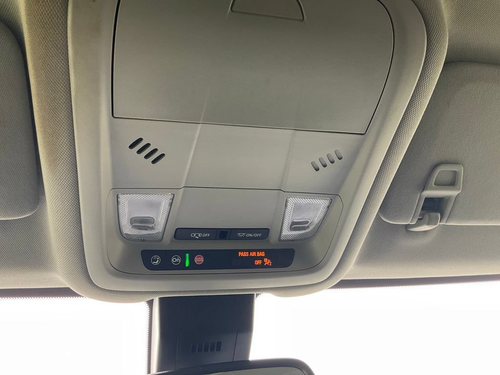 Used 2021 GMC Terrain SLE w/ Driver Convenience Package FWD image 21