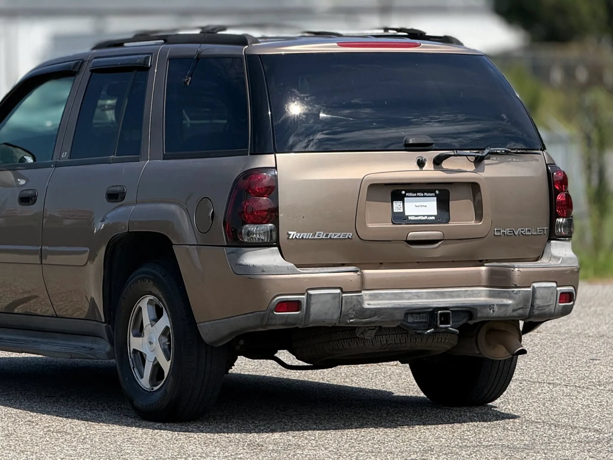 Used 2003 Chevrolet TrailBlazer LT w/ Preferred Equipment Group RWD image 16
