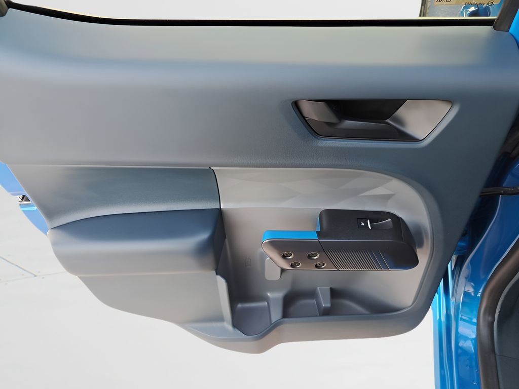 Used 2025 Ford Maverick Lobo image 7