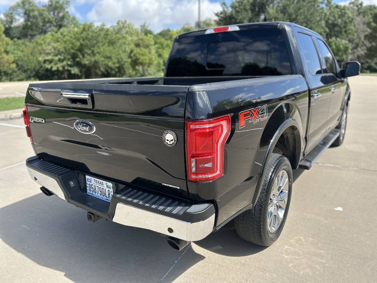 Used 2015 Ford F150 Lariat w/ Equipment Group 502A Luxury AWD/4WD image 6