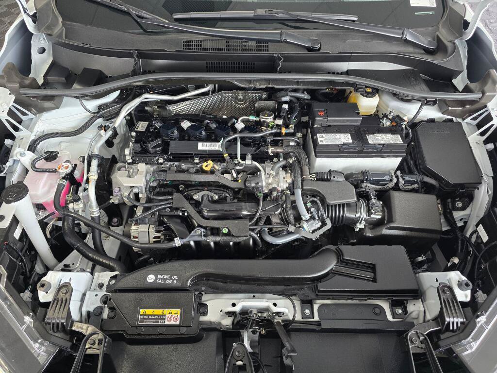 Used 2024 Toyota Corolla Cross L AWD/4WD image 11