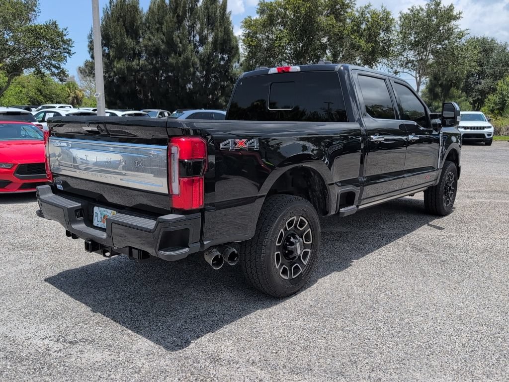 Used 2023 Ford F250 Platinum AWD/4WD image 3