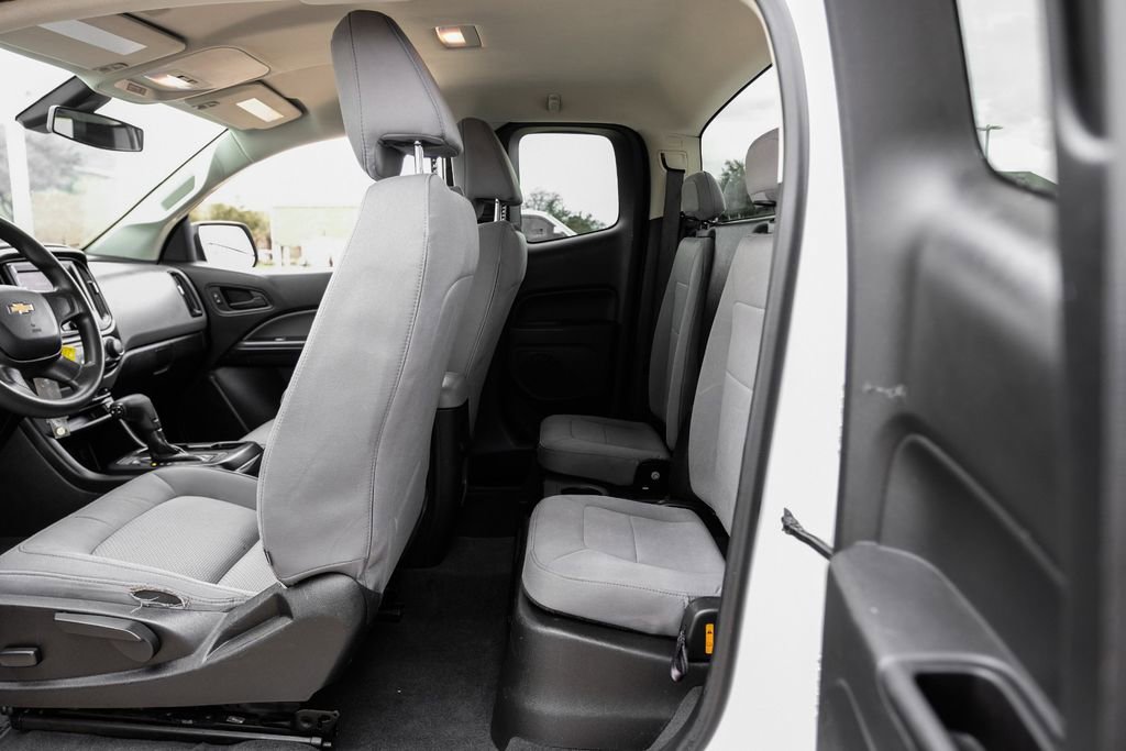 Used 2021 Chevrolet Colorado W/T image 34