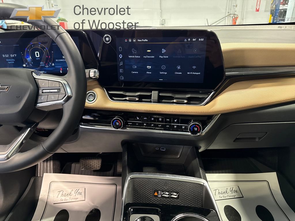 Used 2025 Chevrolet Equinox ACTIV image 10