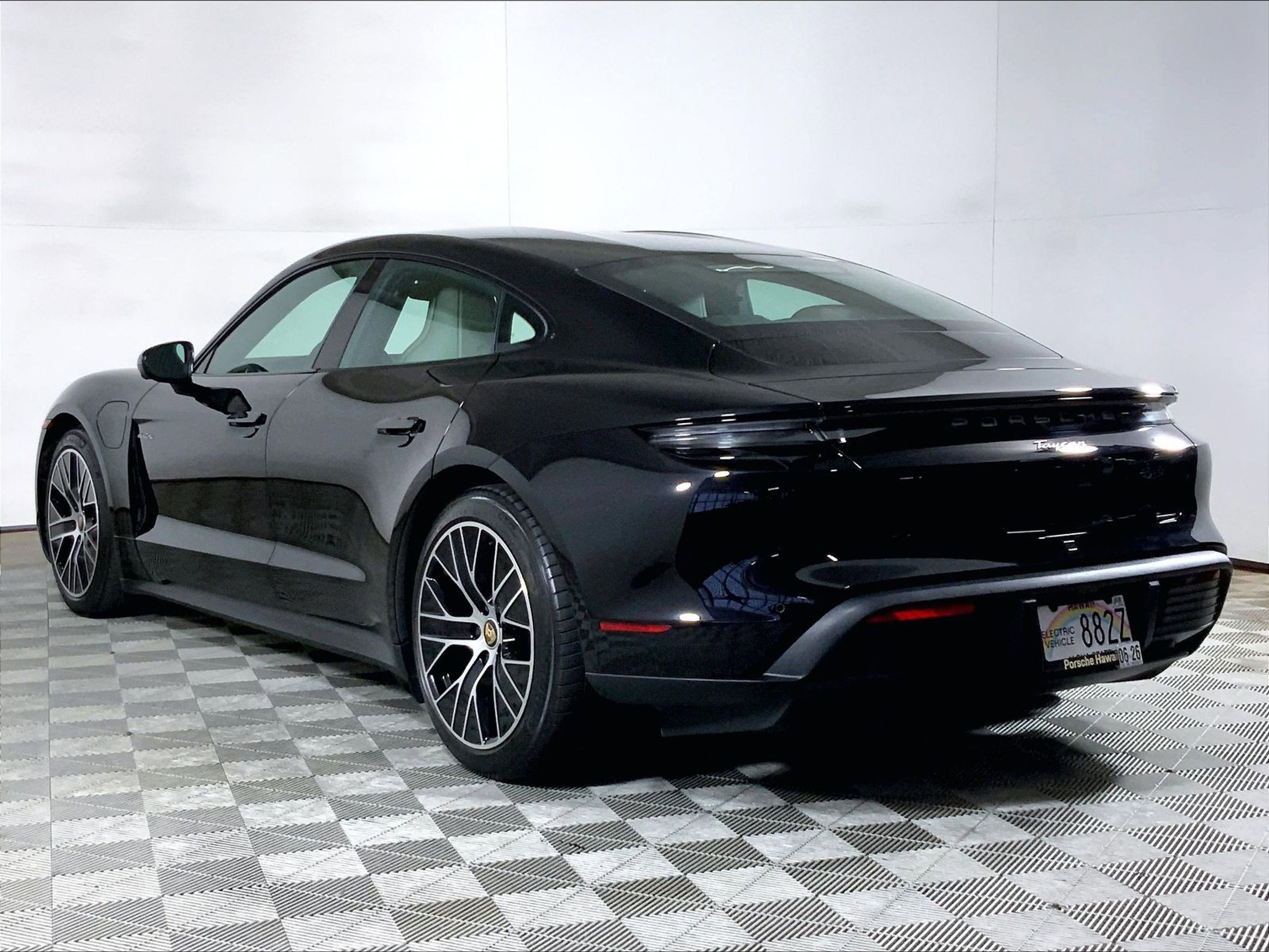 Certified 2022 Porsche Taycan RWD image 3