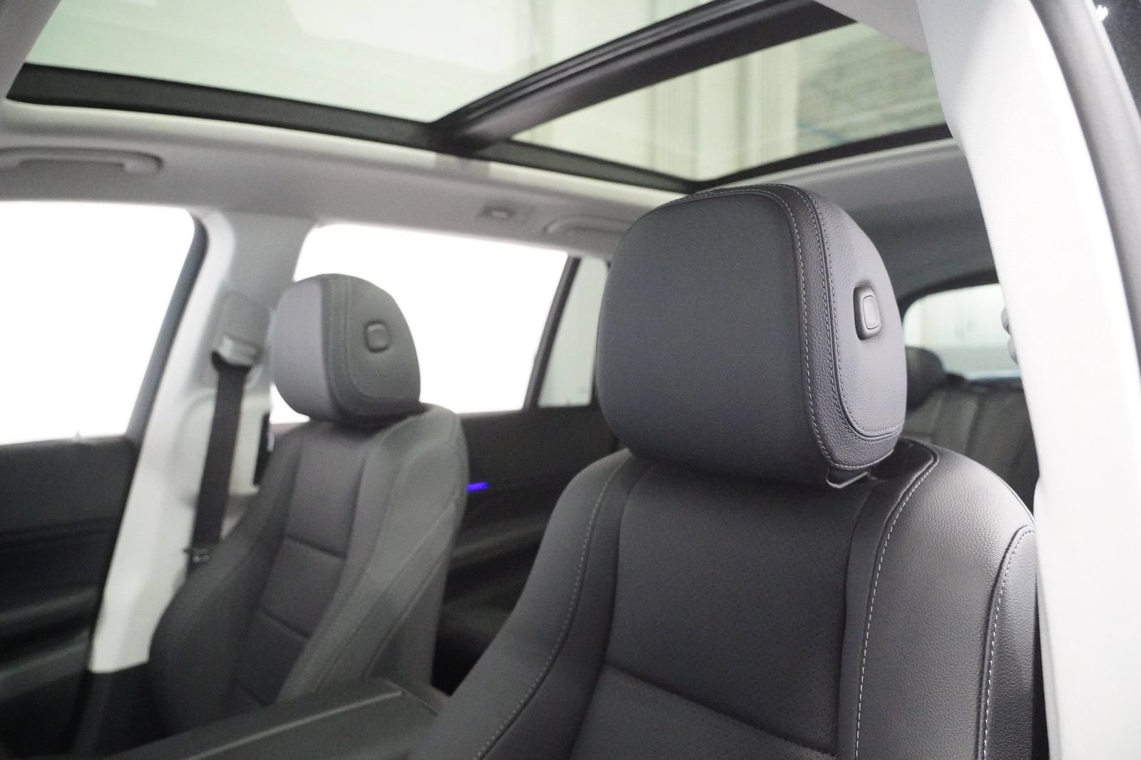 New 2026 Mercedes-Benz GLS 450 4MATIC image 15
