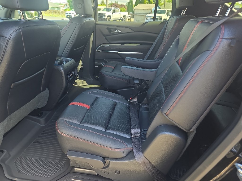 Used 2024 Chevrolet Traverse RS AWD/4WD image 19