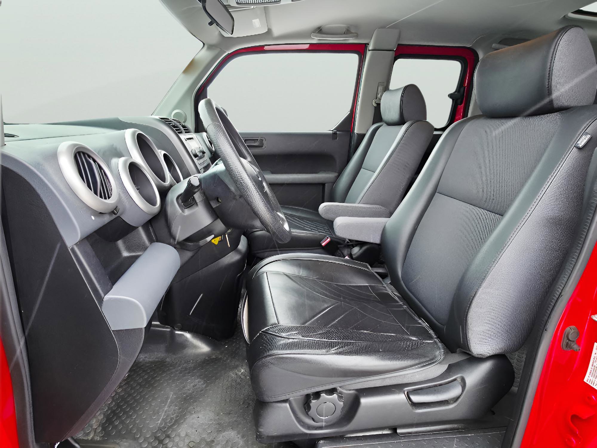 Used 2005 Honda Element EX image 10