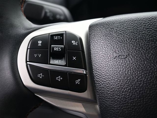 Certified 2025 Ford Explorer Active image 17