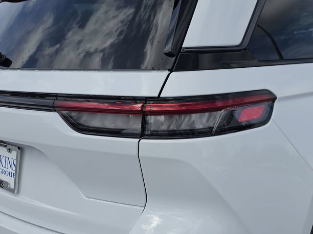 New 2027 Jeep Grand Cherokee Altitude AWD/4WD image 14