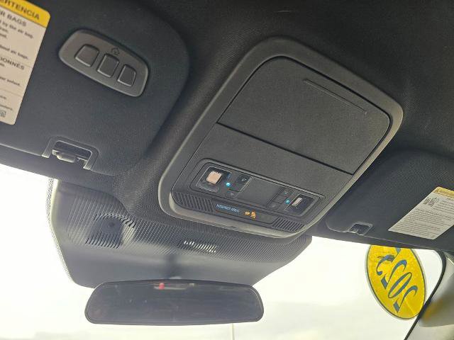 Certified 2025 Ford Explorer ST-Line image 31