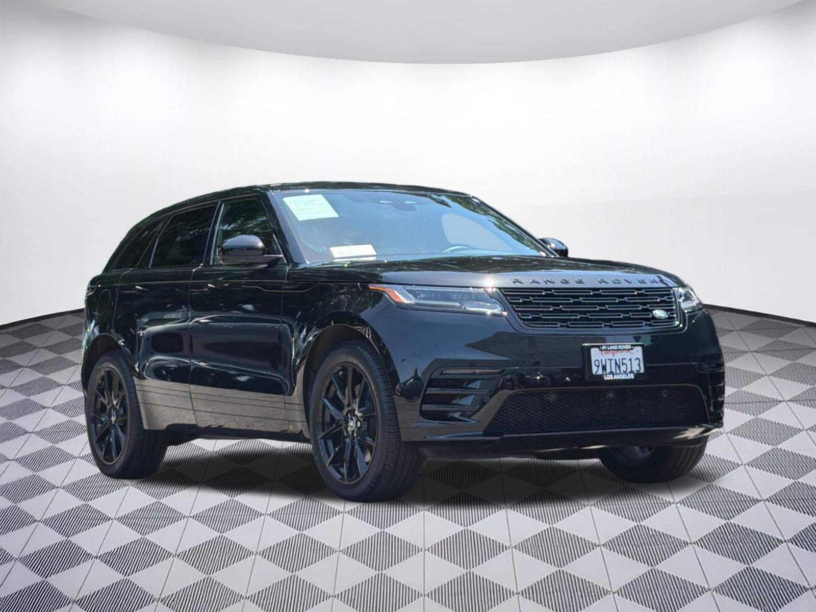 Certified 2026 Land Rover Range Rover Velar Dynamic SE AWD/4WD image 7