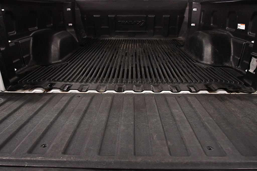 Used 2023 Chevrolet Silverado 1500 RST w/ Z71 Off-Road Package AWD/4WD image 13