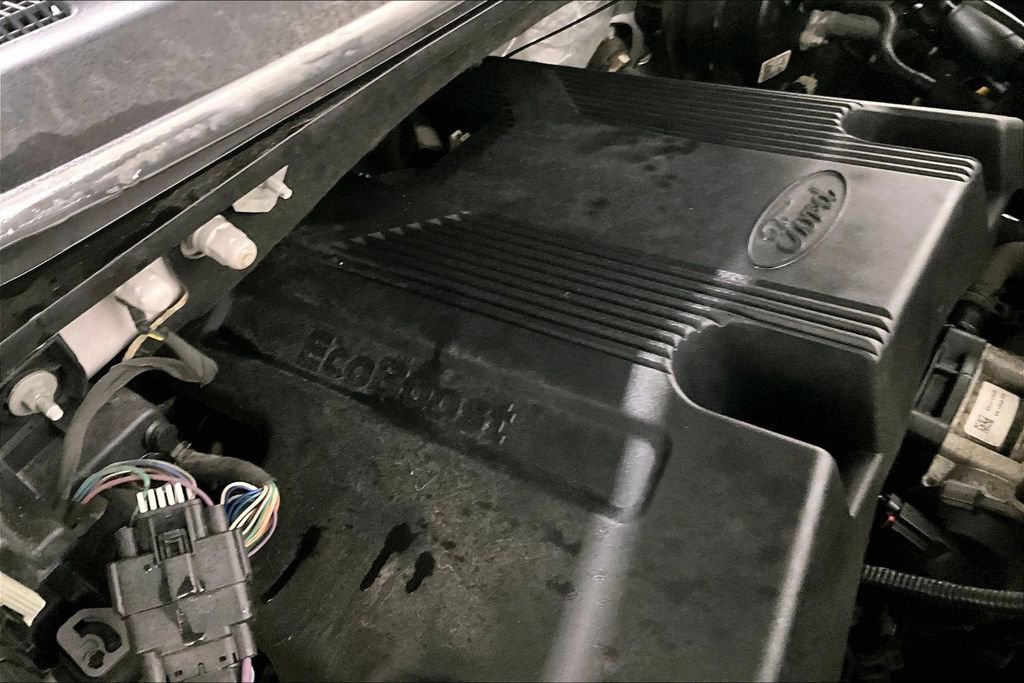 Used 2018 Ford F150 XLT w/ Equipment Group 302A Luxury image 31