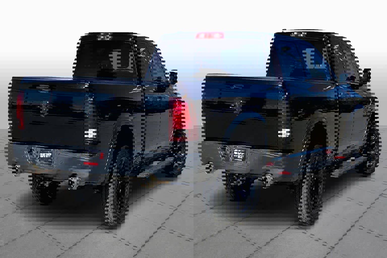 Used 2021 RAM 1500 Classic Warlock image 12