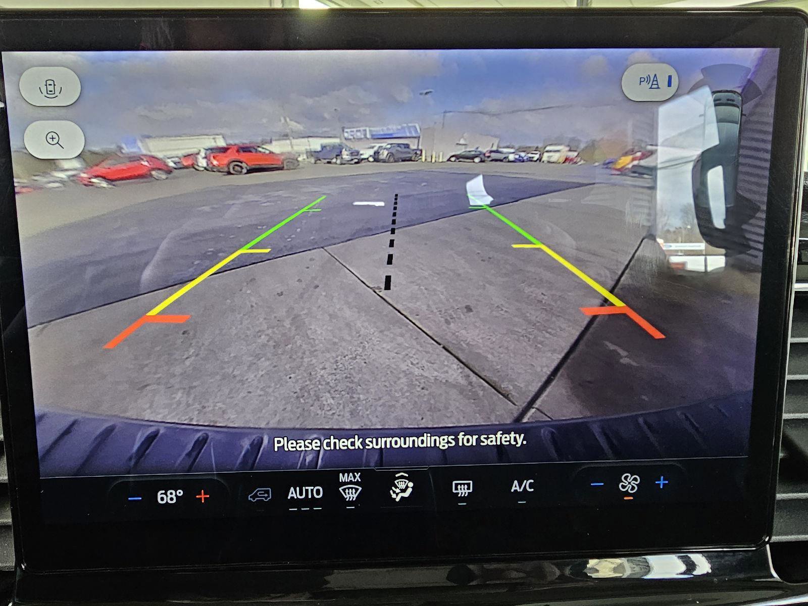 Used 2024 Ford Transit 350 XLT image 25