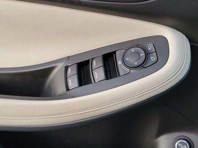 Used 2024 Buick Encore GX Preferred FWD image 17
