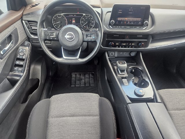Used 2023 Nissan Rogue SV AWD/4WD image 22