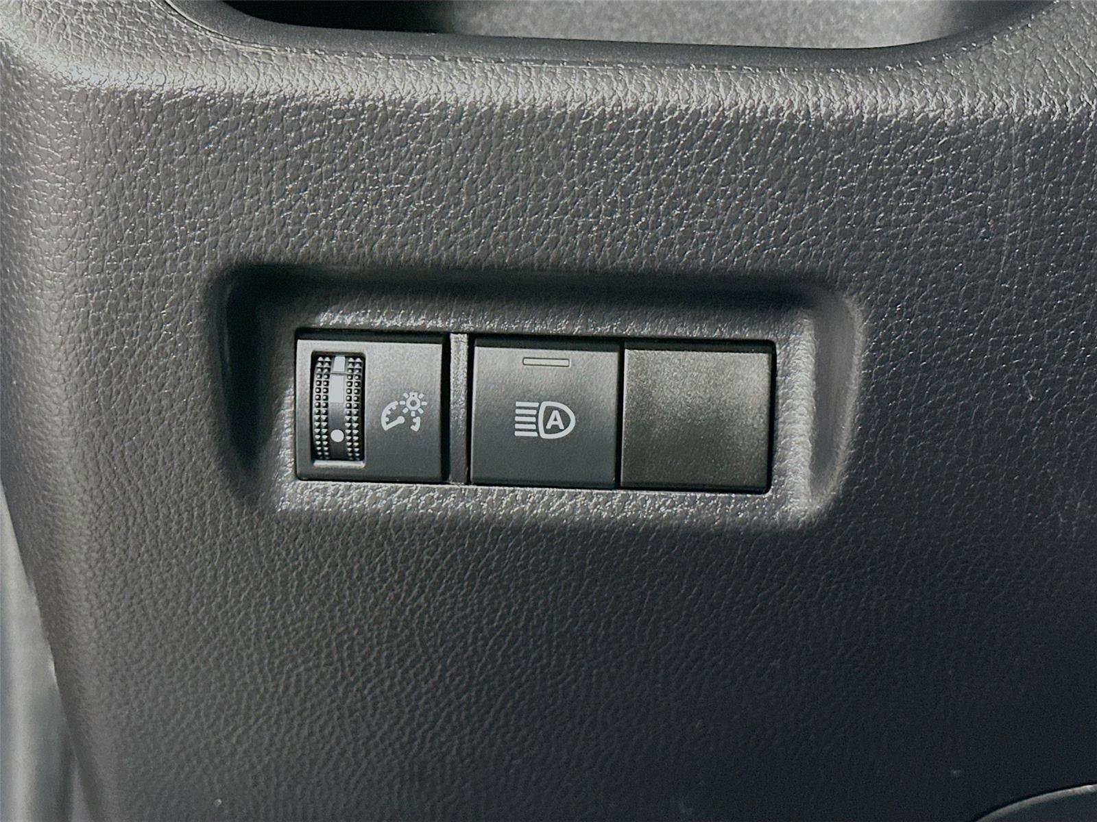 Certified 2025 Toyota RAV4 XLE image 10