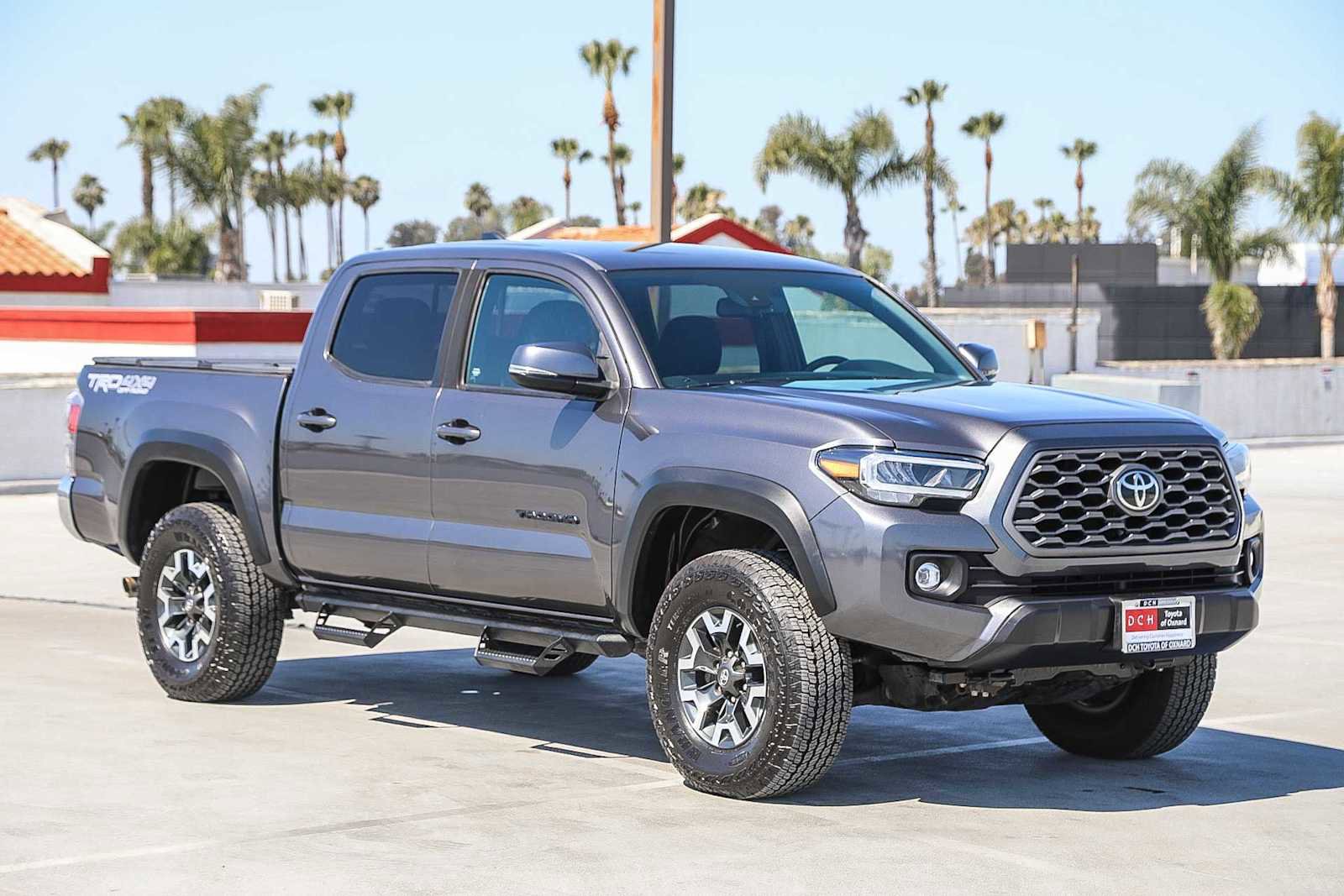 Certified 2023 Toyota Tacoma TRD Off-Road AWD/4WD image 5