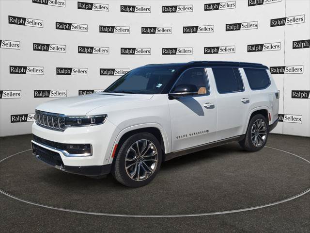 Certified 2024 Jeep Grand Wagoneer Series III w/ HD Trailer Tow Package AWD/4WD image 2