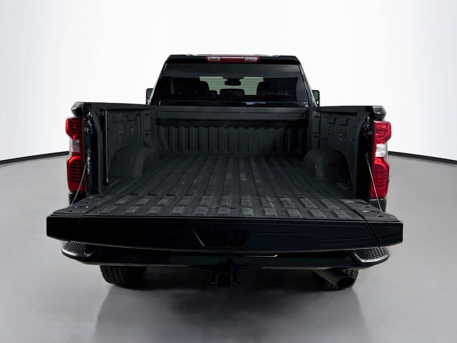 Used 2024 Chevrolet Silverado 2500 Custom w/ Custom Value Package AWD/4WD image 25