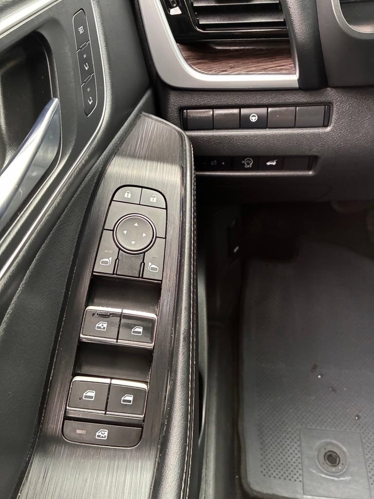 Used 2024 Nissan Rogue Platinum FWD image 25
