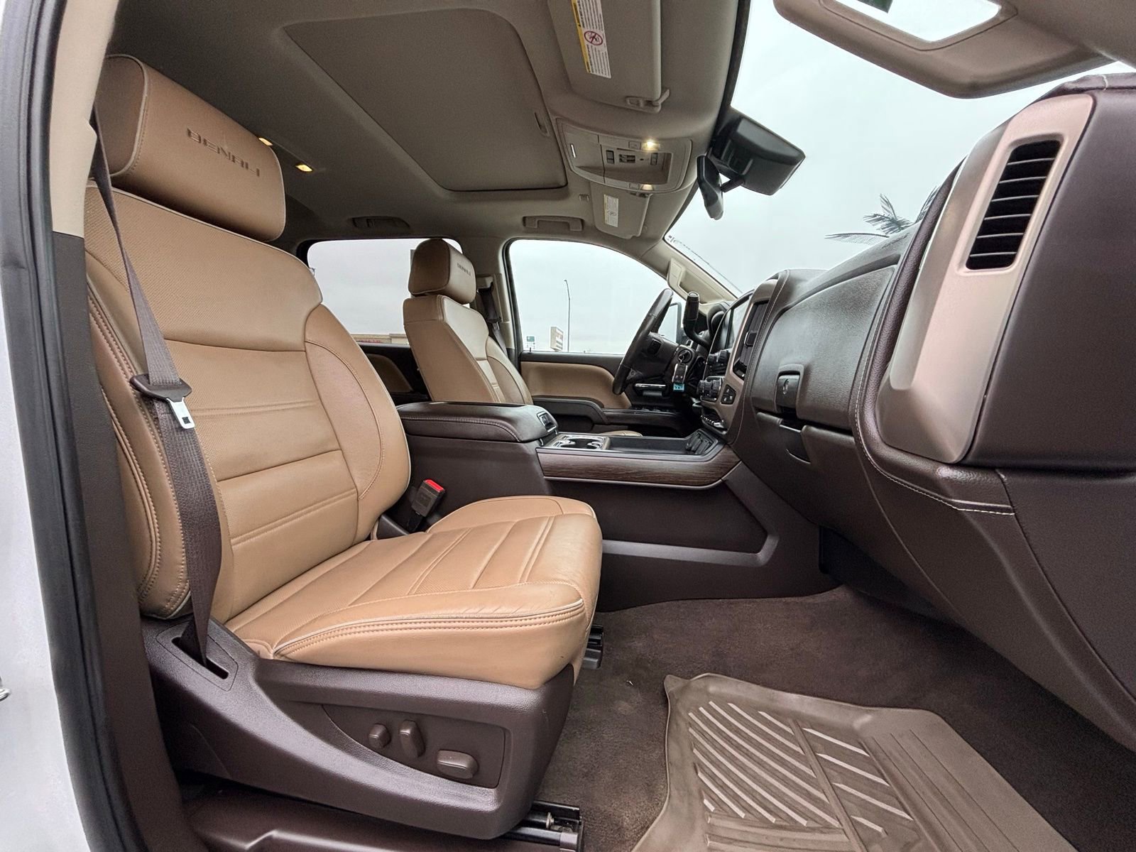 Used 2018 GMC Sierra 3500 Denali image 21