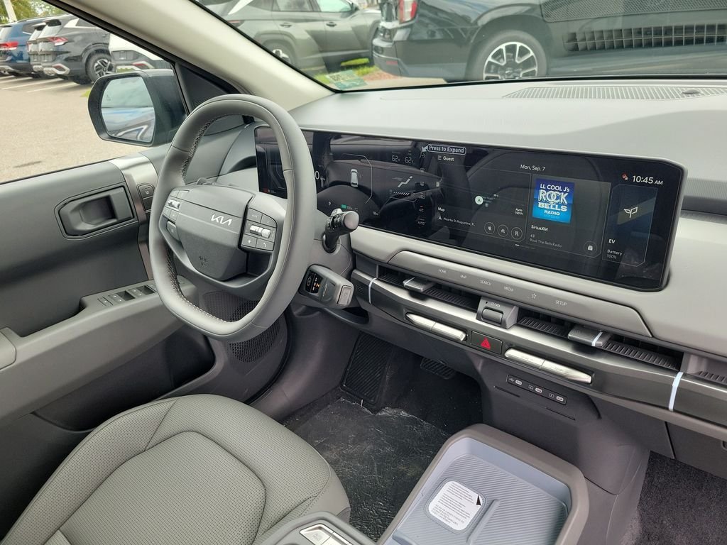 New 2027 Kia EV3 Wind FWD image 8