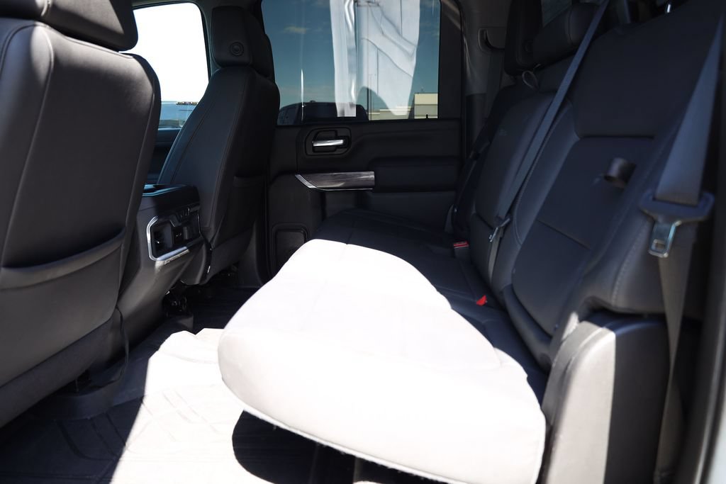 Used 2022 Chevrolet Silverado 2500 LTZ w/ LTZ Convenience Package AWD/4WD image 17