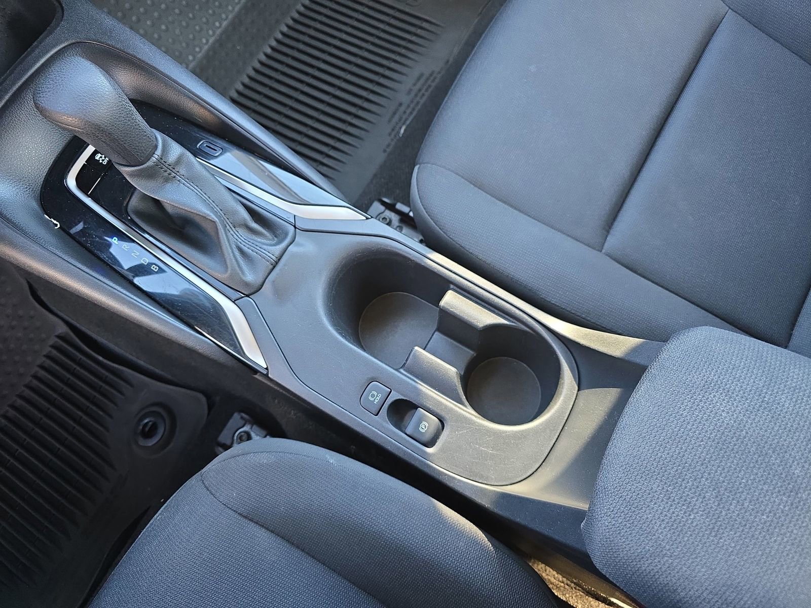 Used 2023 Toyota Corolla LE image 28