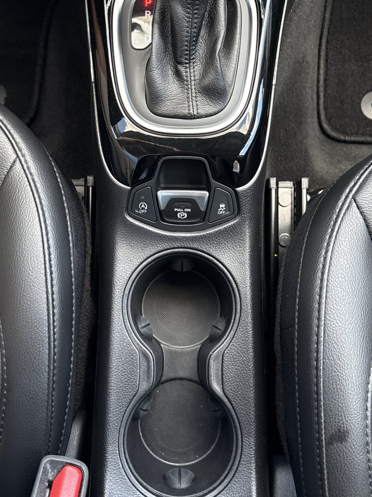 Used 2019 Jeep Compass Latitude FWD image 27