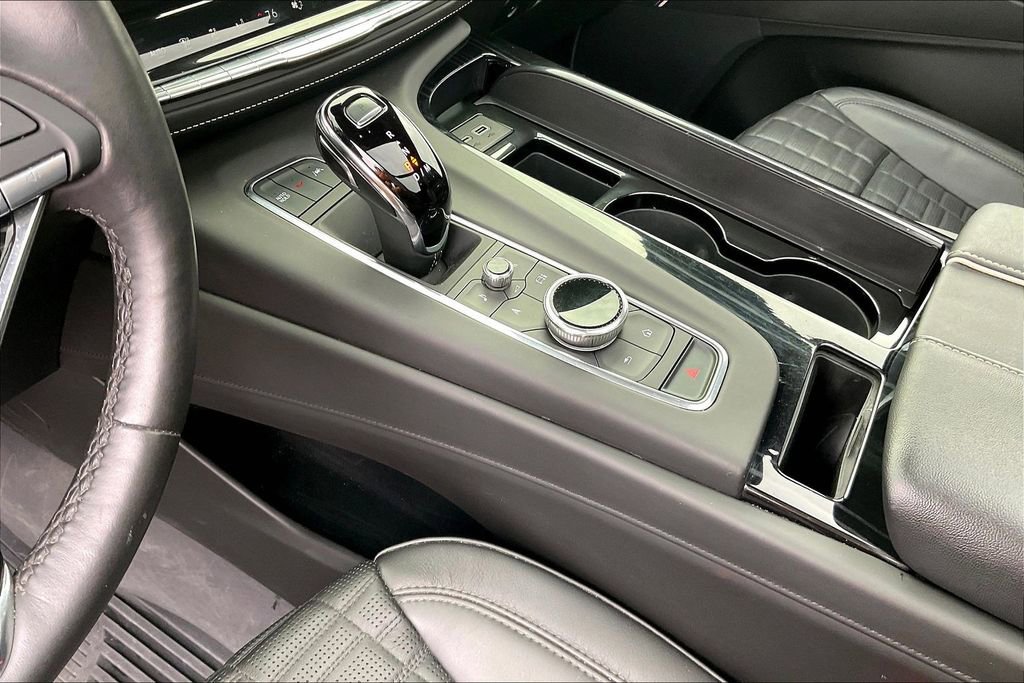 Used 2023 Cadillac Escalade ESV V w/ LPO, ONYX Package image 20